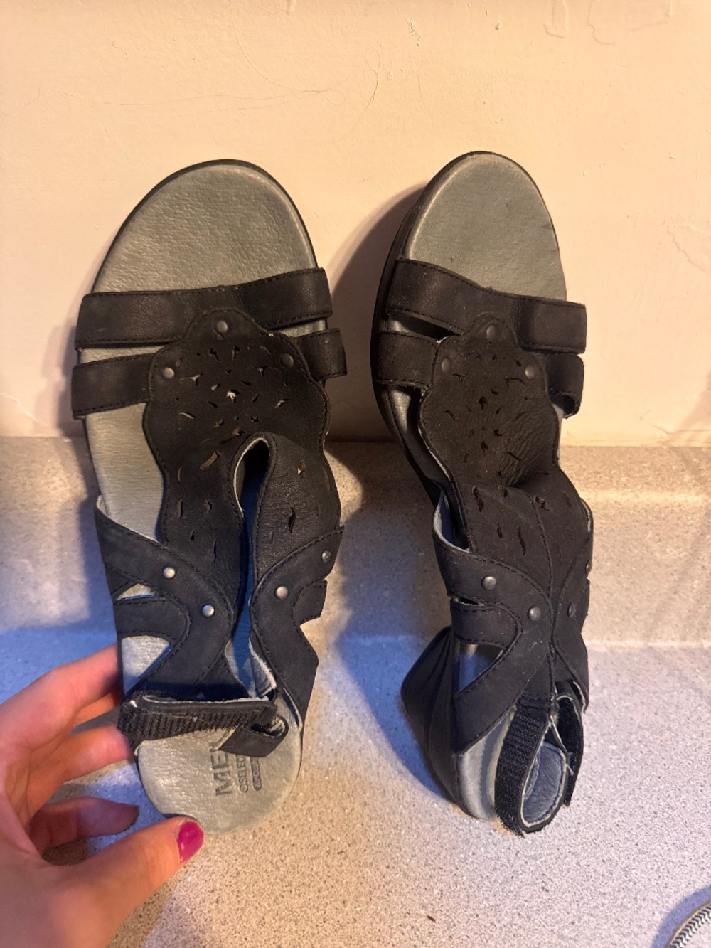 Merrell sandals women’s size 7